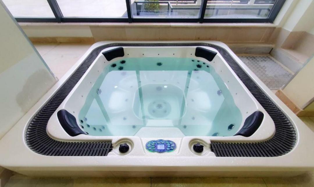 Alezzi Luxury Apartment Spa Resort Piscina Incalzita Sauna Parking Năvodari Buitenkant foto