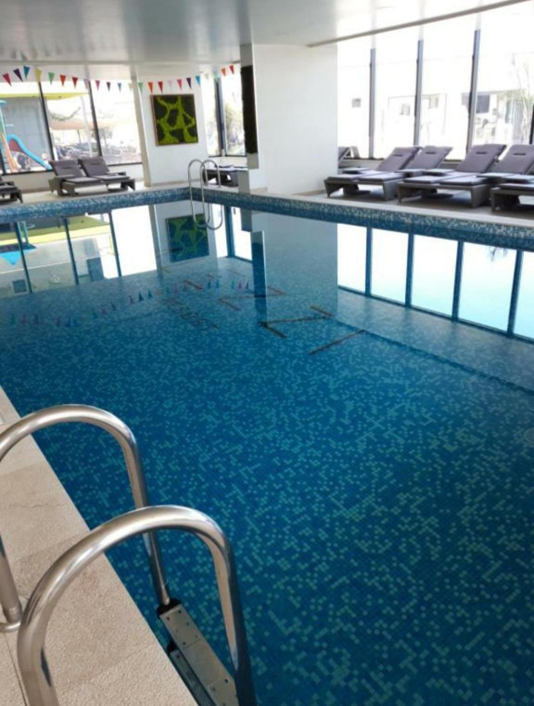 Alezzi Luxury Apartment Spa Resort Piscina Incalzita Sauna Parking Năvodari Buitenkant foto