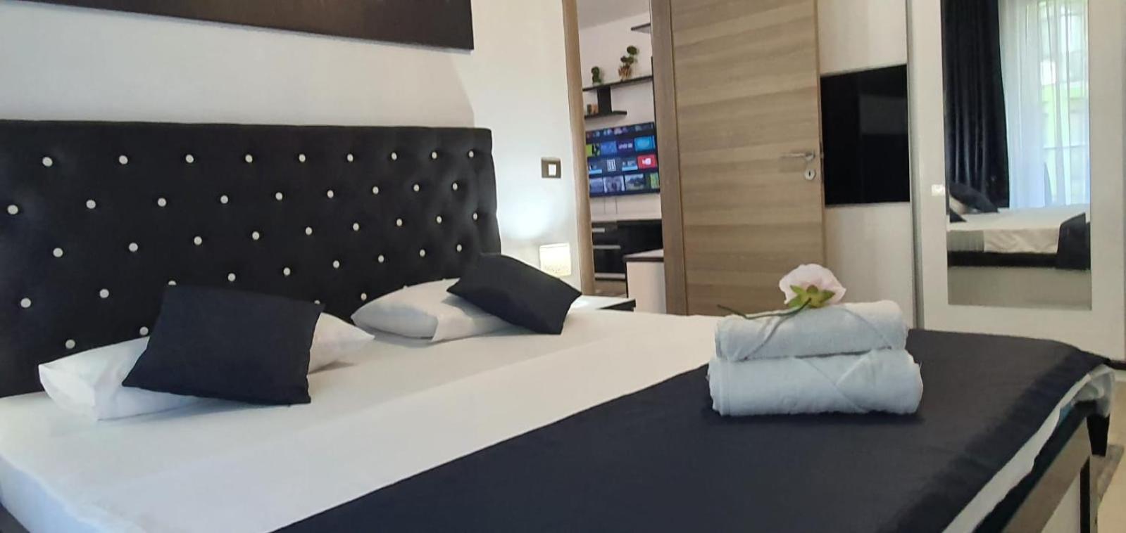 Alezzi Luxury Apartment Spa Resort Piscina Incalzita Sauna Parking Năvodari Buitenkant foto
